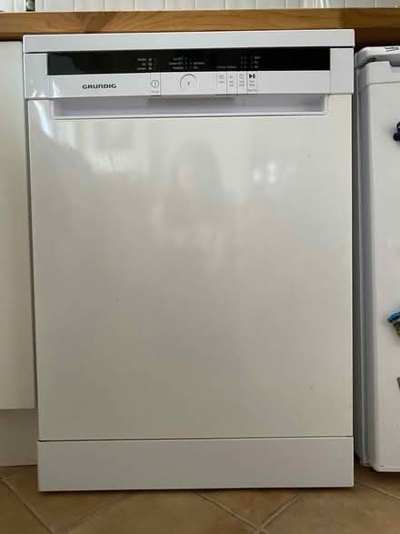 Photo of free Dishwasher - needs fixing (DH1 Old Merryoaks) #1