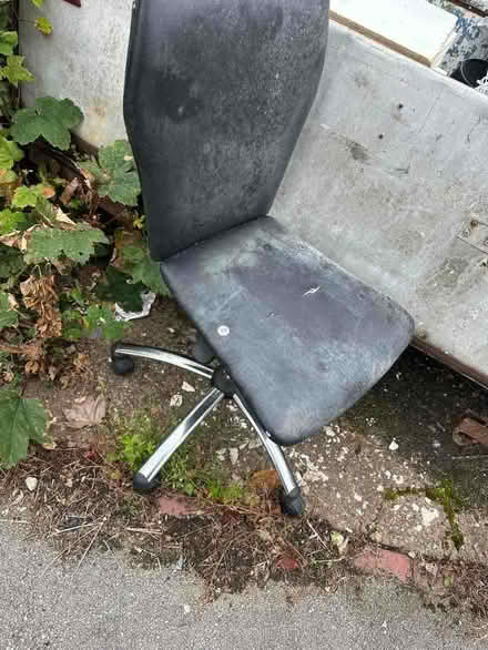 Photo of free Old office/swivel chair (Shiregreen S5) #1