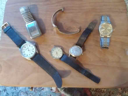 Photo of free collection of broken watches (University of Bath) #1