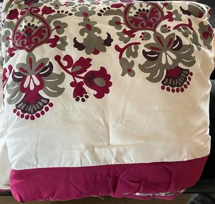 Photo of free Full/Queen Comforter (BOWIE, MD - P Section) #1