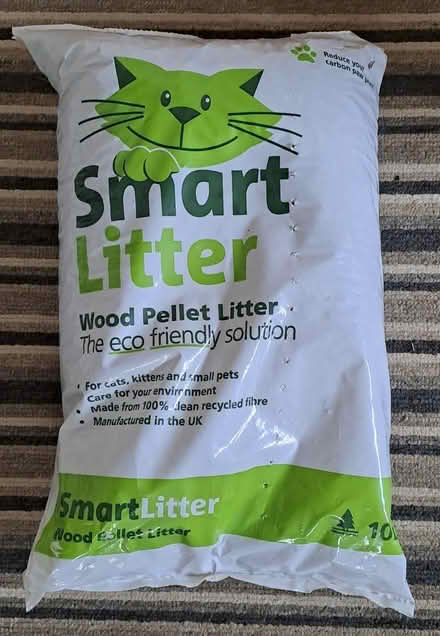 Photo of free Bag of cat Litter (Liss GU33) #1