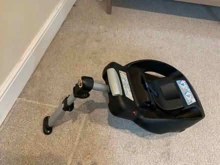 Photo of free Maxi Cosi Isofix car seat base (Carshalton/Wallington SM6) #3