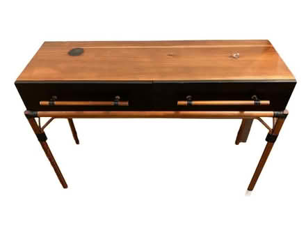Photo of free Table (Seattle / Central District) #1
