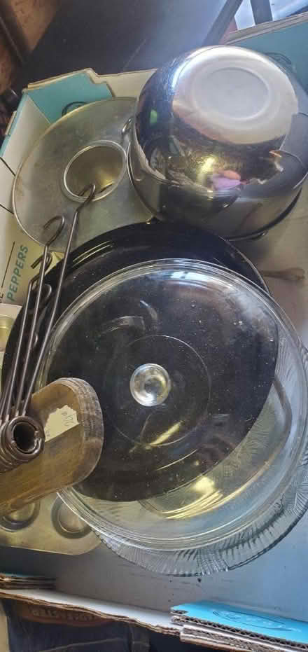 Photo of free Pans, lids and misc (North Everett) #1