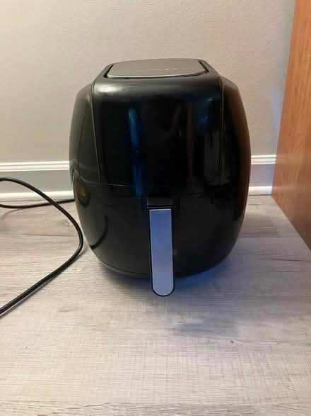 Photo of free 8 quart Air Fryer (Near Glover Park) #2