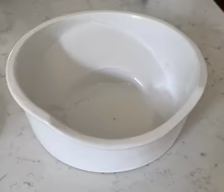 Photo of free Cat bowls (St Margarets TW1) #1