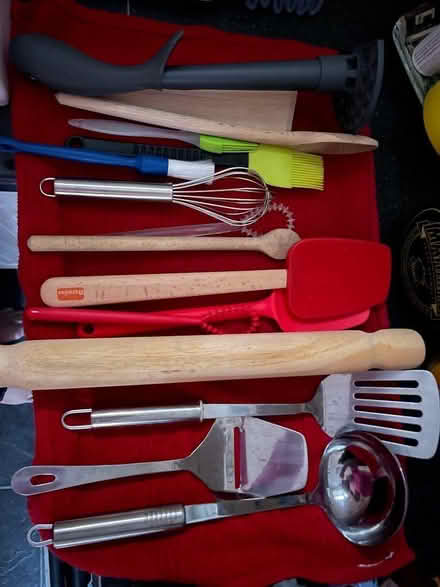 Photo of free Kitchen utensils (Pound Hill RH10) #1