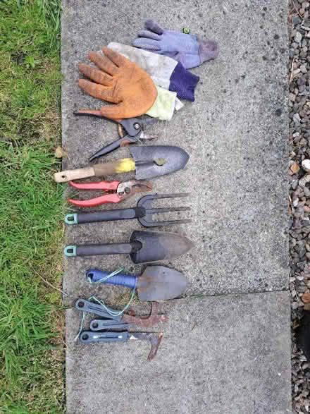 Photo of free Garden tools (Cupar KY15) #1