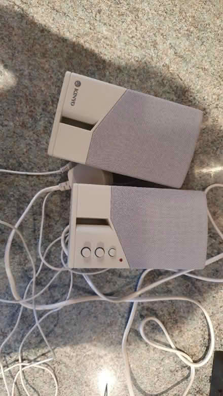 Photo of free Small PC Speakers (Purley CR8) #2