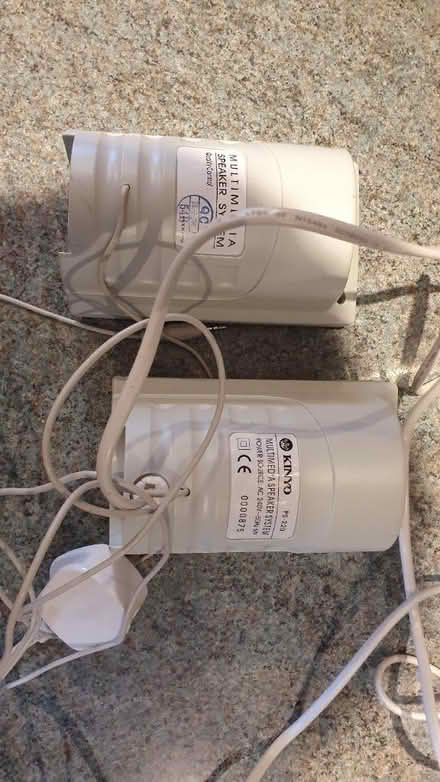 Photo of free Small PC Speakers (Purley CR8) #1