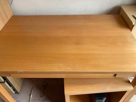Photo of free Desk (Hitchin Ninesprings area) #1
