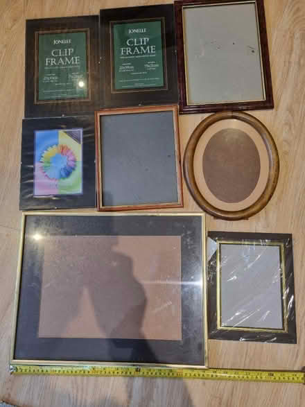 Photo of free Various picture frames (wallingford..wantage road) #1