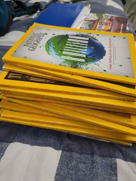 Photo of free National geographic magazines (Upper clapton) #1
