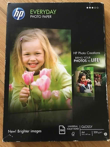 Photo of free hp glossy a4 photo paper 40 sheets (LE7 9 Scraptoft) #1