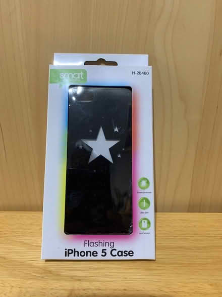 Photo of free Flashing iPhone 5 case (SS15) #1