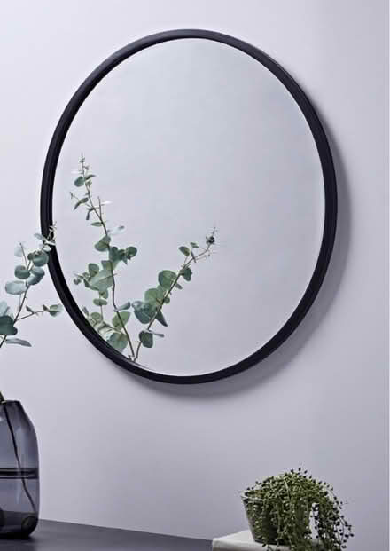 Photo of Round mirror (Wisewood S6) #1