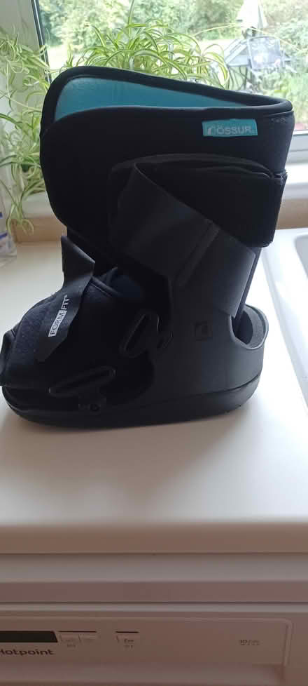 Photo of free Boot : left Foot : Size Small (Uxbridge UB10) #1