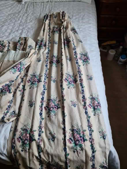 Photo of free 6ft X 4ft 2" curtains (melksham SN12) #1