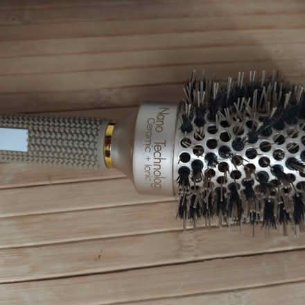 Photo of free Horrid blowdrying brush (Stroud, Uplands area) #2