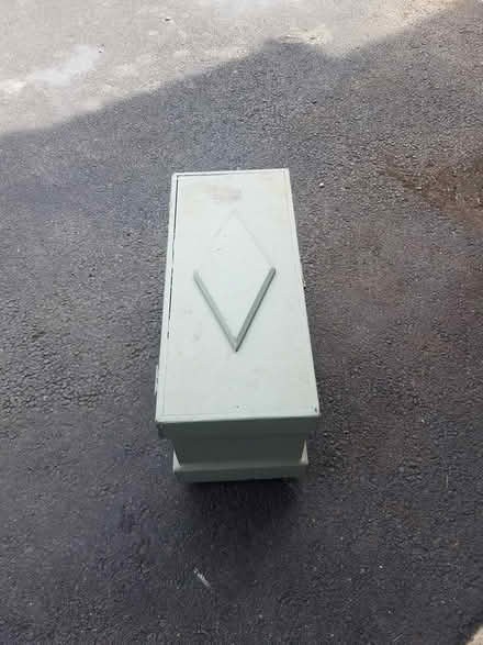 Photo of free Antique wooden small toy chest (Near hwy 29 and 66) #2