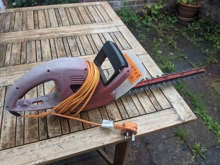 Photo of free Working Hedge trimmer-needs repair (OX4) #1