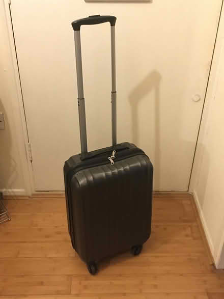 Photo of free Carry-on suitcase π§³ (Hackney E9) #1