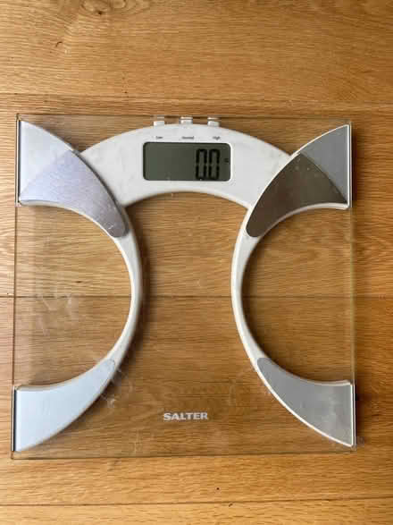 Photo of free digital scale (SW16) #1