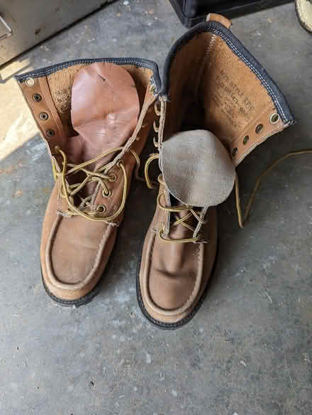 Photo of free work boots (Kirkland) #1