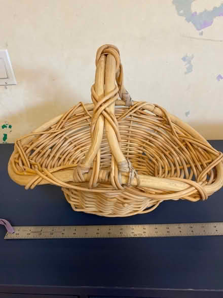 Photo of free Basket (woodley park) #1