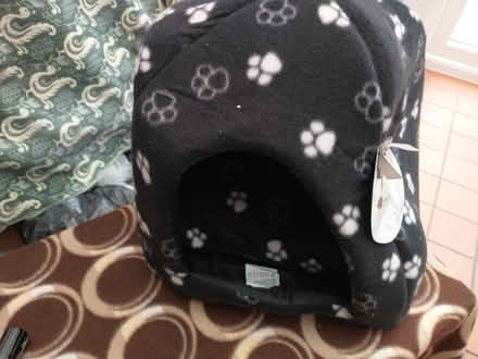 Photo of free Cat igloo (Salfords, Redhill RH1 5) #1