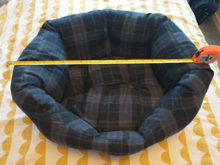 Photo of free Pet bed (Salfords, Redhill RH1 5) #1
