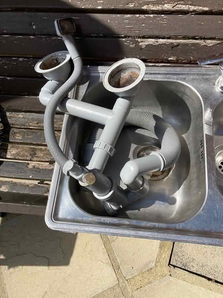 Photo of free Kitchen sink (Hitchin Ninesprings area) #2