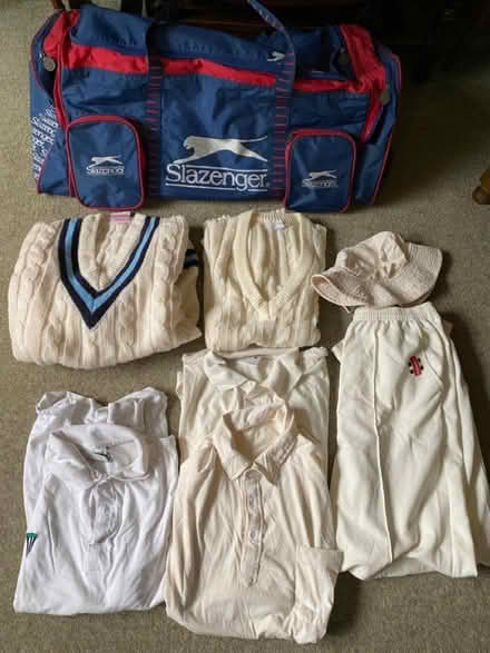 Photo of free Cricket clothing and bag (Caton LA2) #1