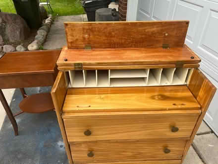 Photo of free Antique secretary desk (Canton-Sheldon/Ford) #4