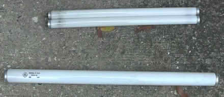 Photo of free fluorescent lamps (Eastbrook-Goldenrod) #2