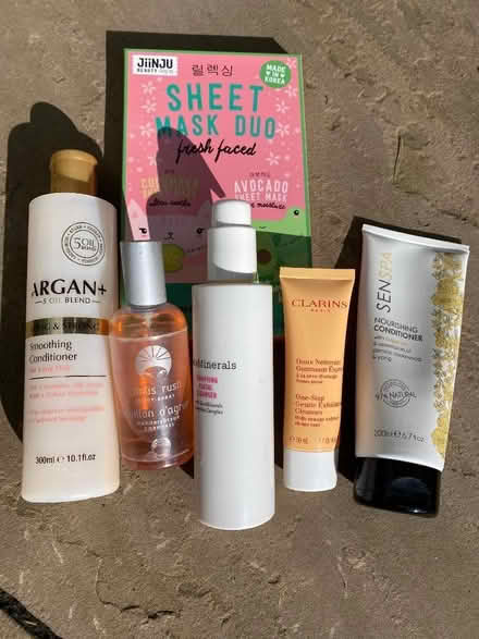 Photo of free Selection of toiletries (Eccleston PR7) #1