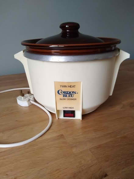 Photo of free Slow cooker (Wibsey BD6) #1