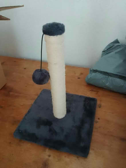 Photo of free Cat scratching post (Salt, ST18) #1