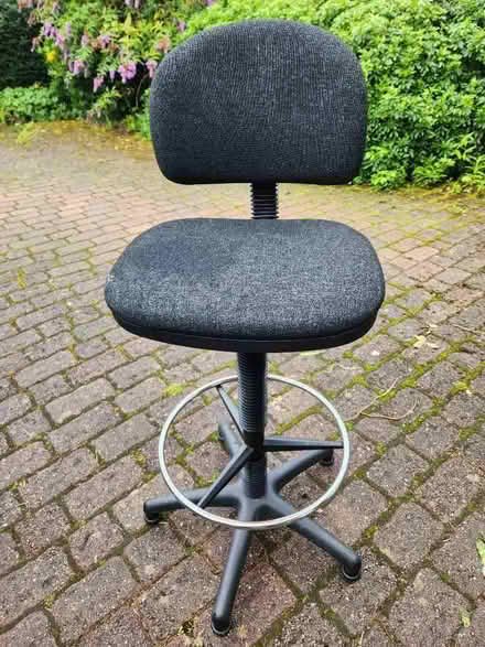 Photo of free Office swivel chair (Wood Lanes SK10) #1