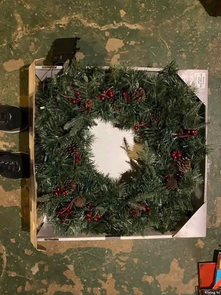 Photo of free Prewired 30 inch Christmas wreath (Portage park) #1