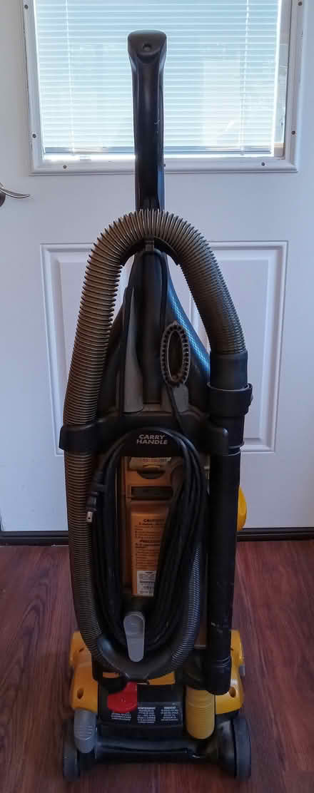 Photo of free Eureka vacuum cleaner (Salem - off South Policy St.) #2