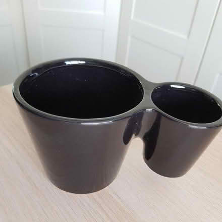 Photo of free Unusual Ceramic Planter (Handforth SK9) #1