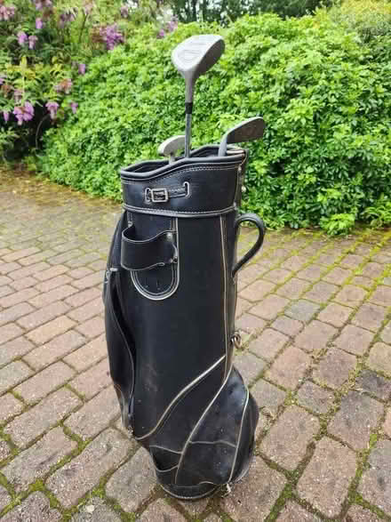 Photo of free Old golf bags with a few clubs (Wood Lanes SK10) #1