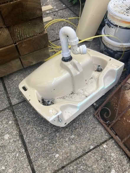 Photo of free Old sink (Eastbourne BN21) #1