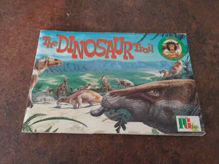 Photo of free Dinosaur PGTips picture cards book (Salt, ST18) #1
