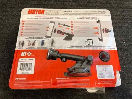 Photo of free Car Magnetic Phone Mount (Neyagawa) #2