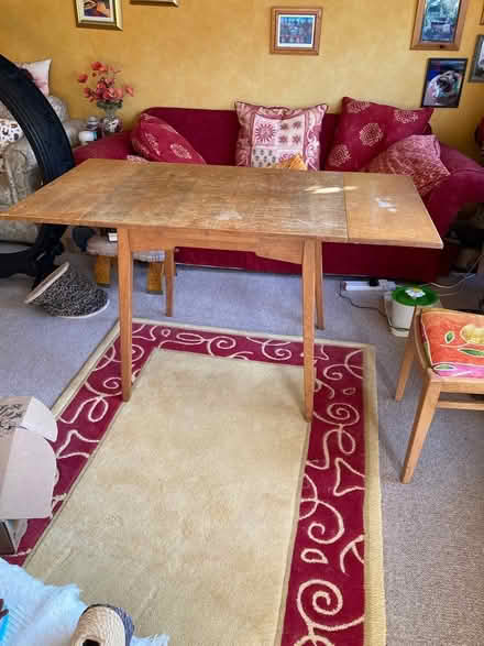 Photo of free Extendable wood dining table (Greenhills, East Kilbride) #2