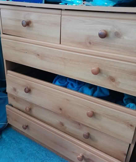 Photo of free Chest drawers- BROKEN (North Shields) #1