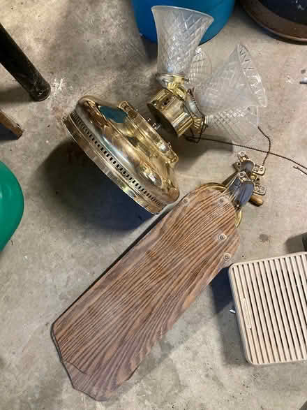 Photo of free Ceiling Fan (Near Richter Park in Danbury) #1