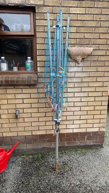 Photo of free Folding washing line (Sutton) #1